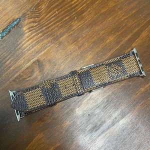 Stylish designer iWatch band for 38” iwatch.